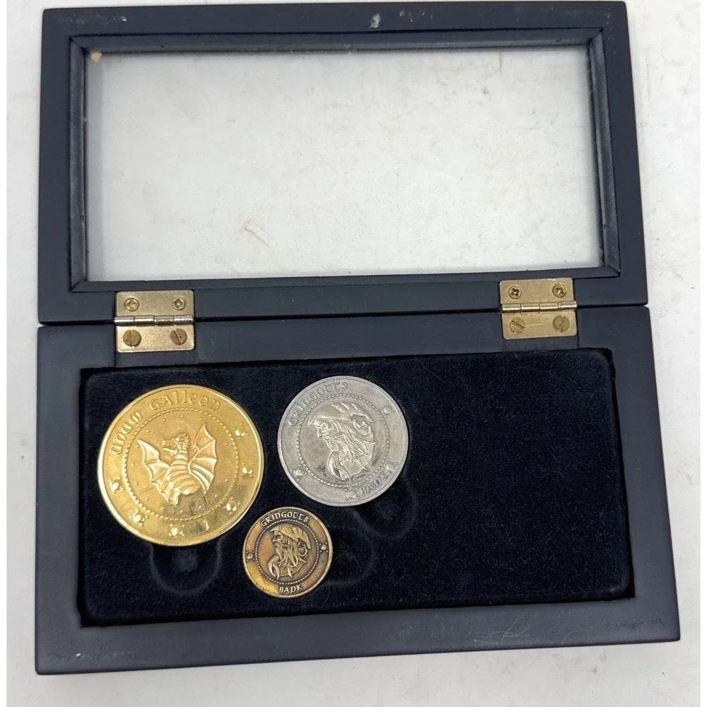 Noble Collection Harry Potter -The Gringotts Bank Coin Collection‎ w/Case